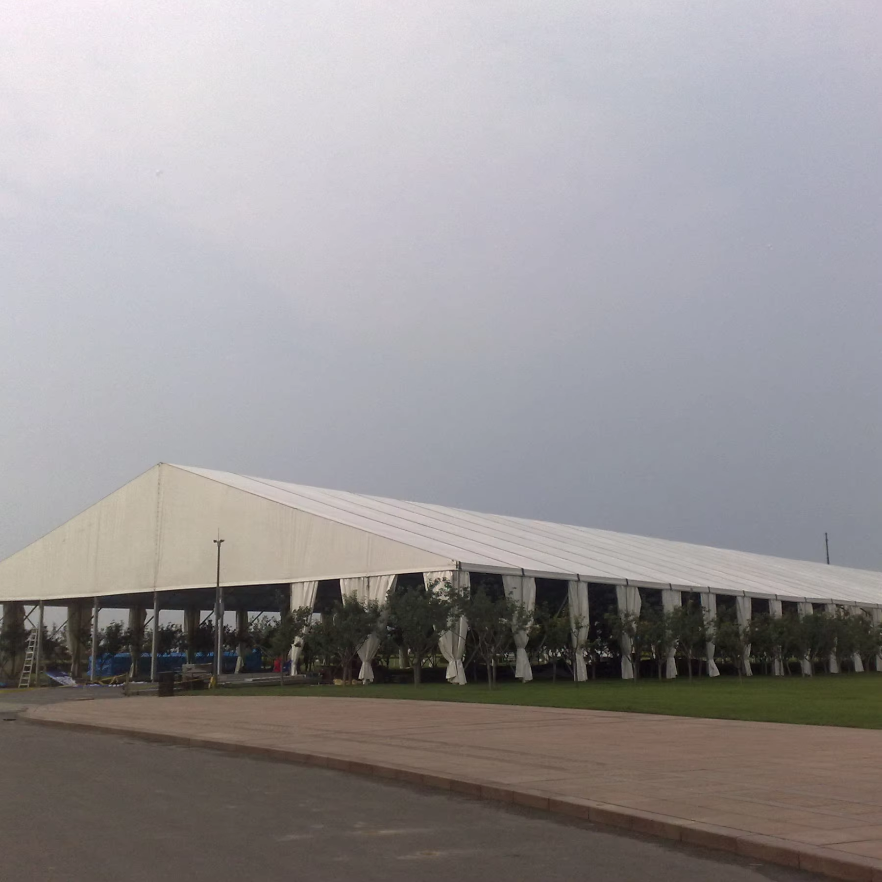 party tent for 100 guests，Big Outdoor Large  Aluminum Structure Tent Hall Waterproof For All Events